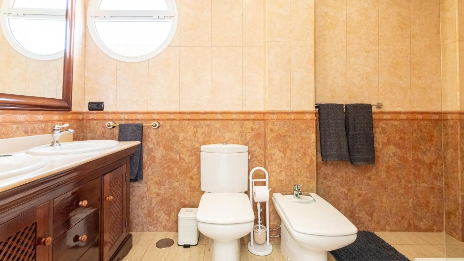 Villa Mirador Del Atlantico With Heated Pool 푸에르토 데 산티아고 스페인