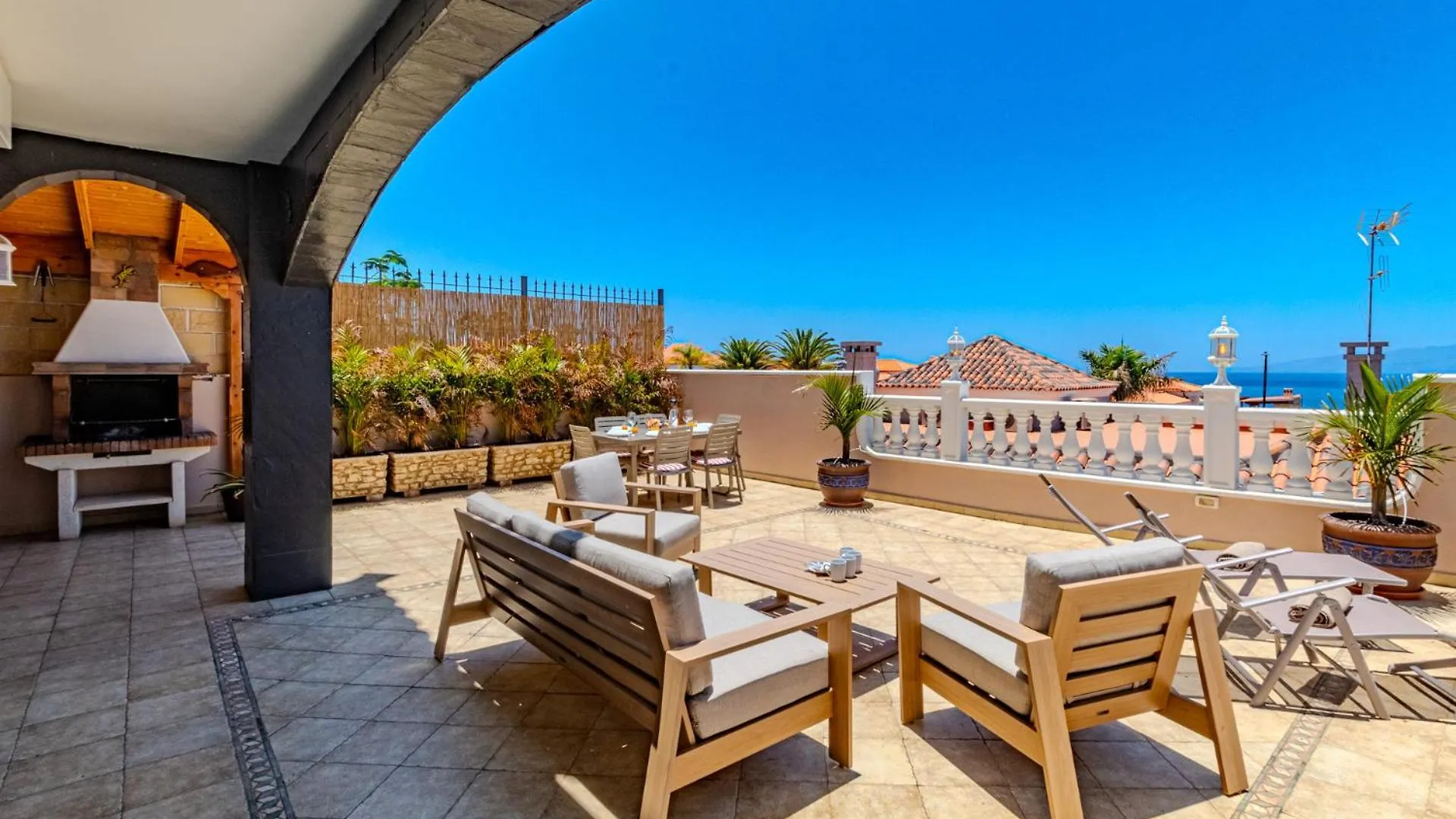 Villa Mirador Del Atlantico With Heated Pool 푸에르토 데 산티아고