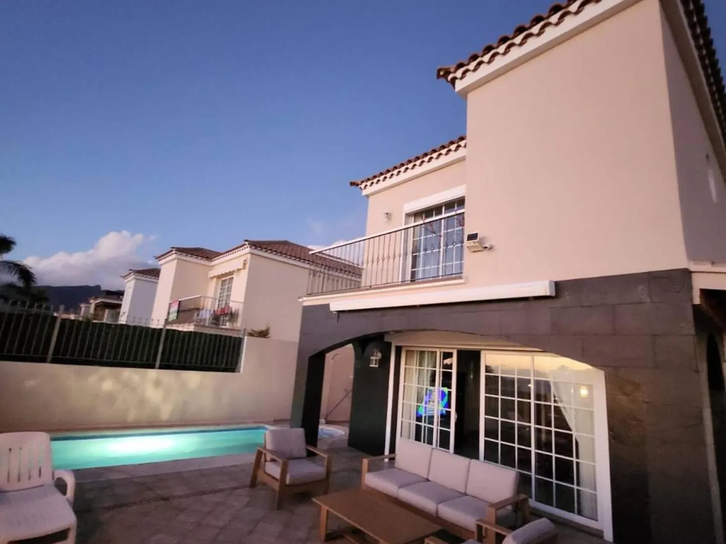 Villa Mirador Del Atlantico With Heated Pool Puerto de Santiago
