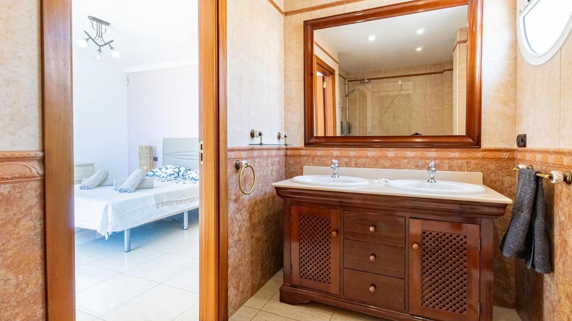 Villa Mirador Del Atlantico With Heated Pool Puerto de Santiago  Spanje